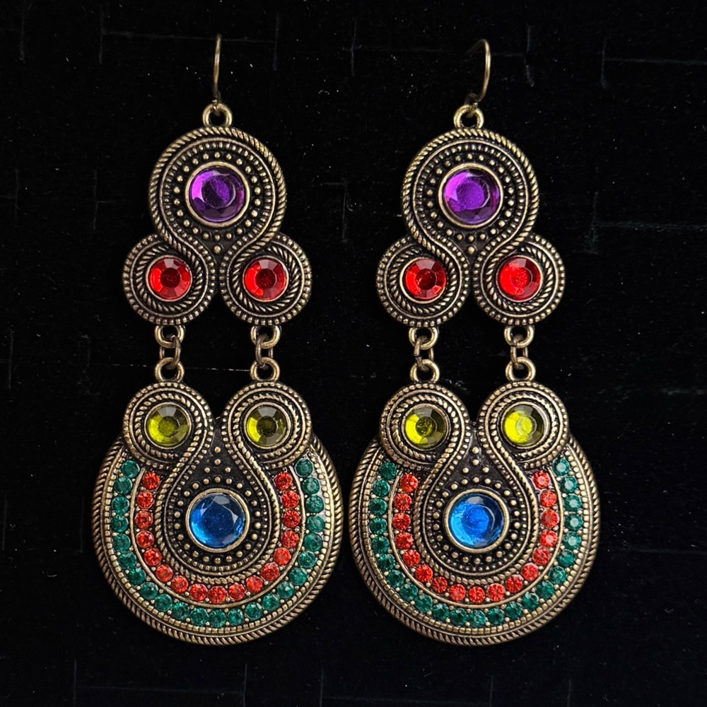 Vintage bohemian ethnic chic weighted, purple and red pierced dangle earrings